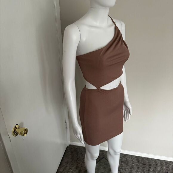 Commense Asymmetrical Strap Waist Cutout Short Dress‎ Small - Picture 5 of 11